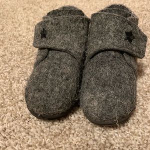 Velcro wool shoes!